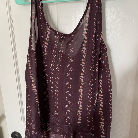 Living Doll Purple Floral flowy tank top - Picture 4 of 9